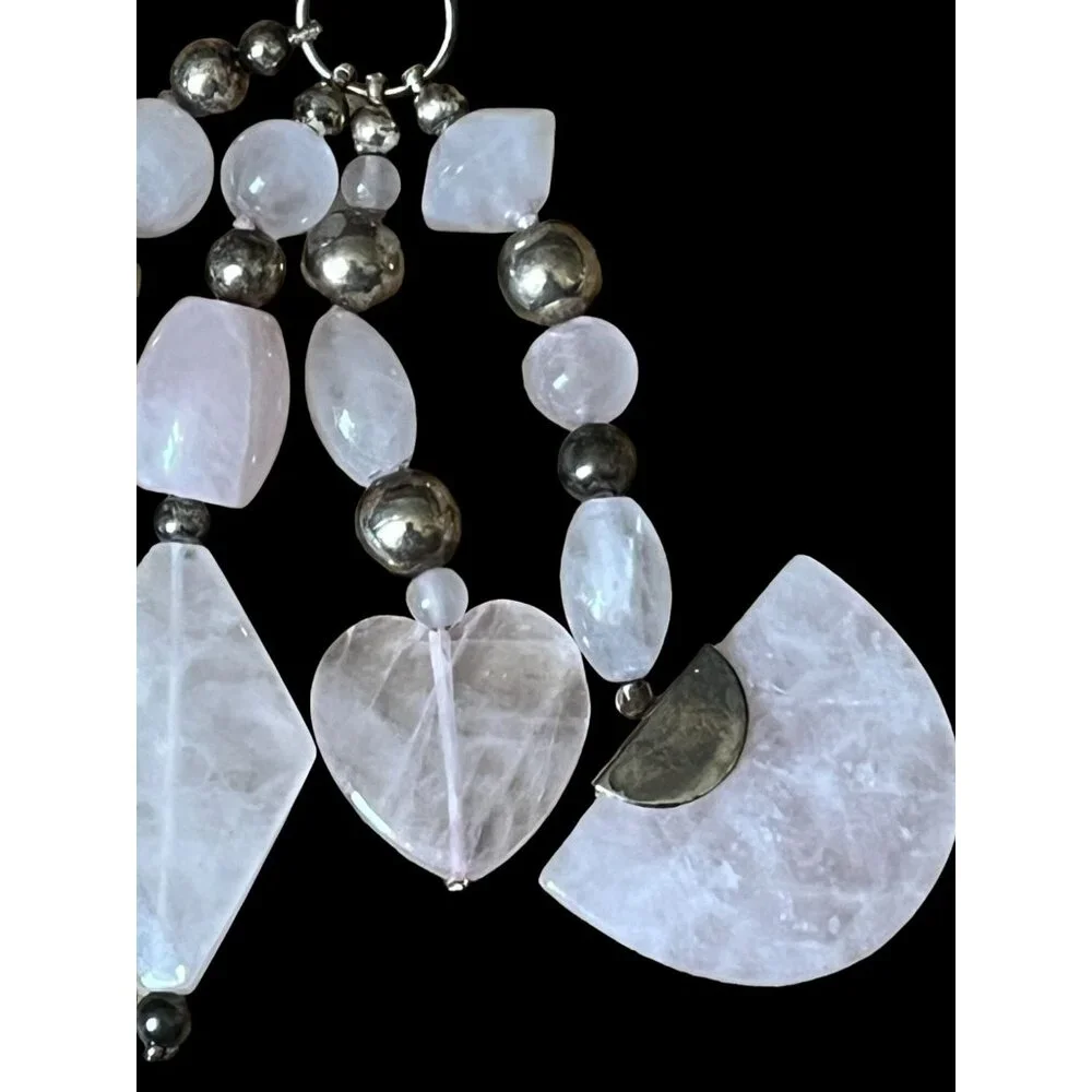 Vintage Rose Quartz Beaded Necklace w/Charms & Silver Accent Beads - Picture 9 of 16